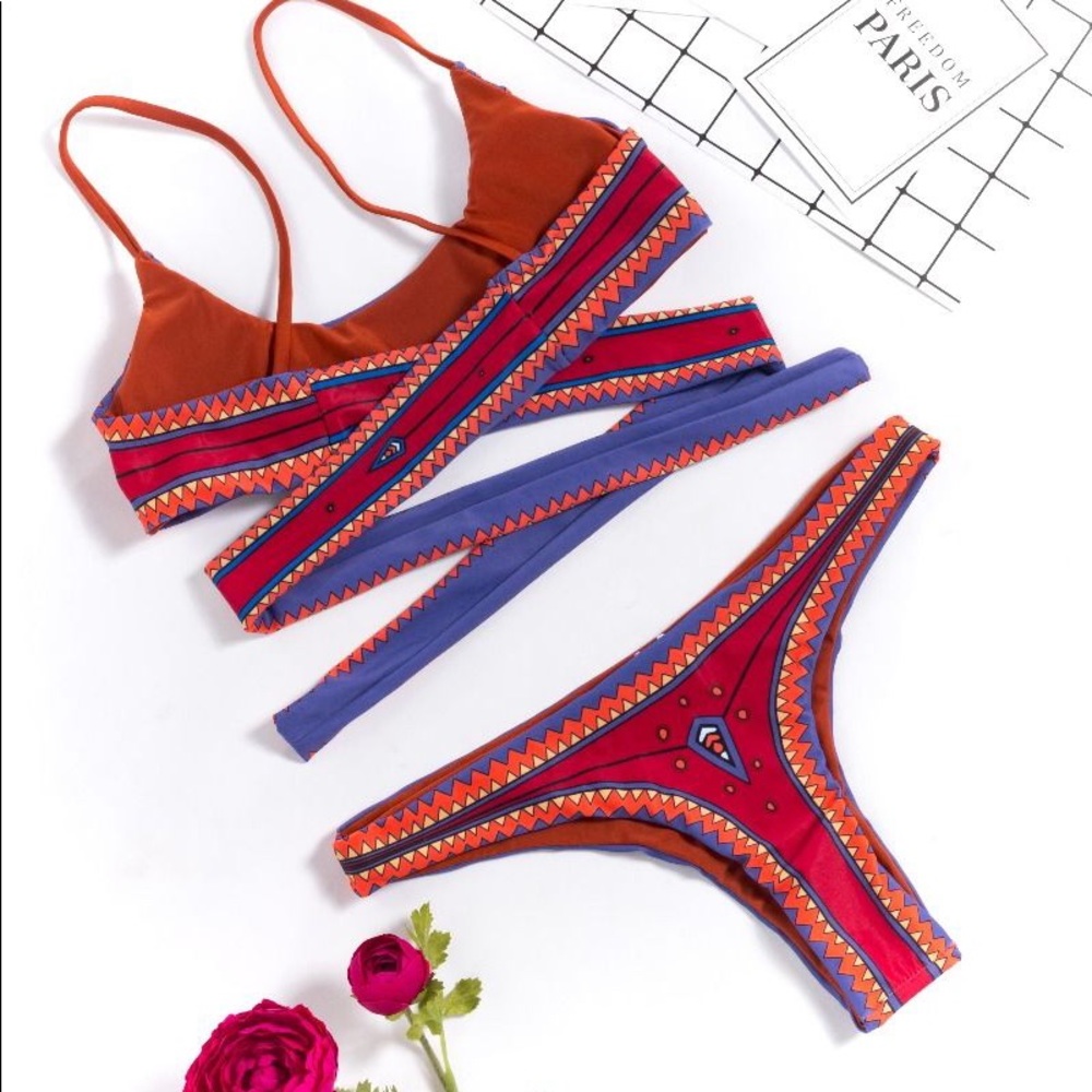 Printed Sexy Strap Two Piece Bikini - Picture 4 of 4